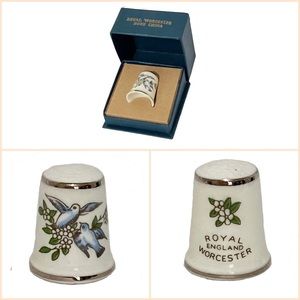 Royal Worcester Bluebird Porcelain Thimble in Original Presentation Box